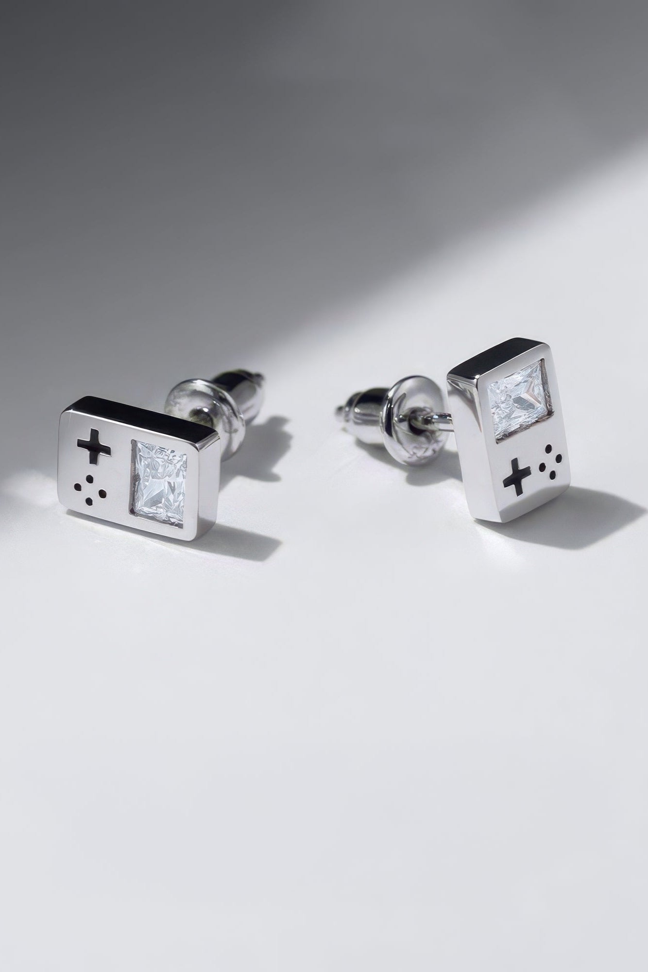 Retro Game Console Earrings - 5SION